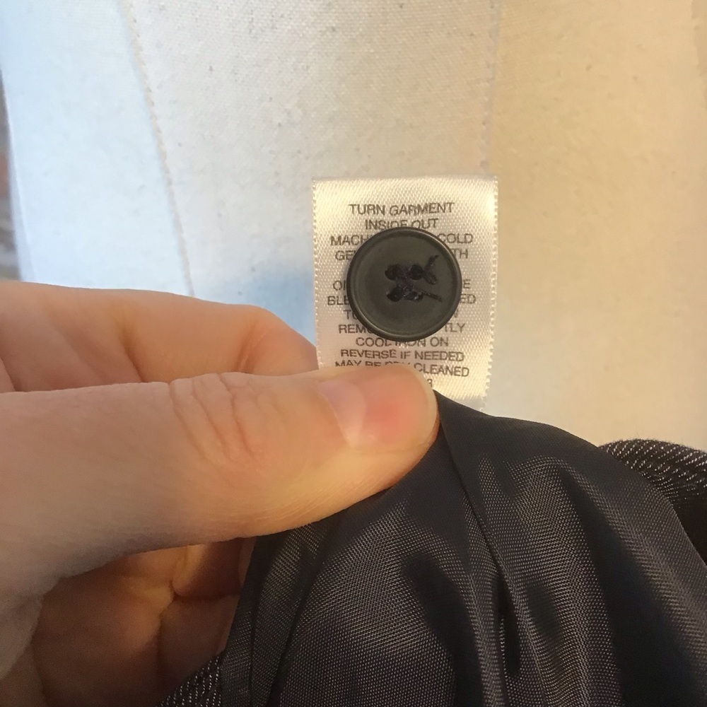 New York & Company Women's Denim Chambray 3 Button Vest 8 NEW - Picture 9 of 9